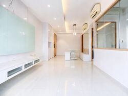 Esparina Residences (D19), Condominium #565549801